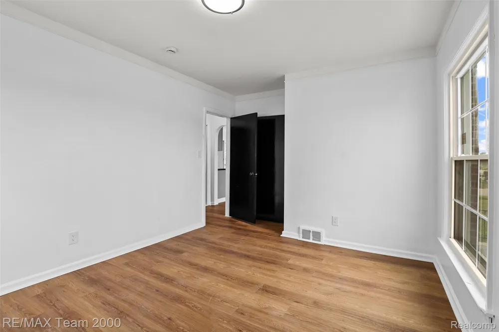 14641 Moran Road Allen Park City, MI 48101