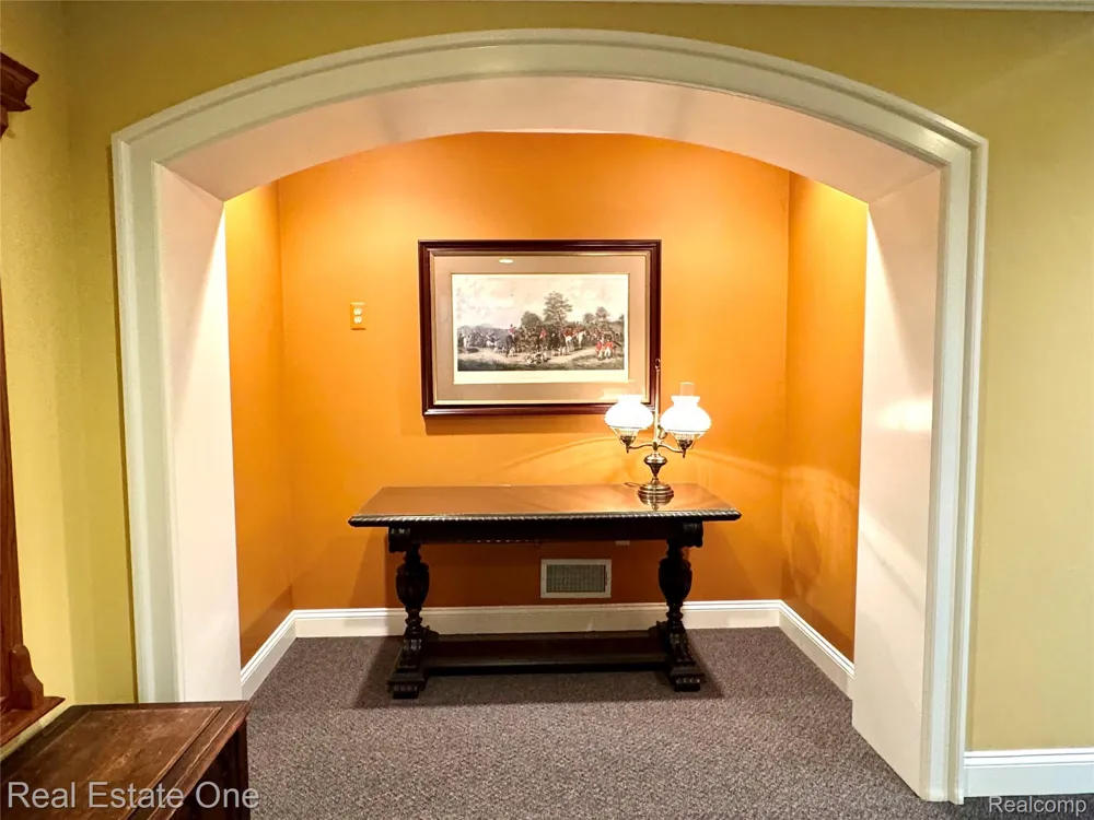 1793 Skyline Drive Rochester Hills City, MI 48306