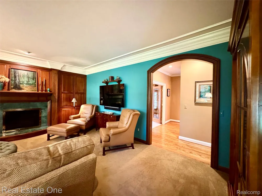 1793 Skyline Drive Rochester Hills City, MI 48306