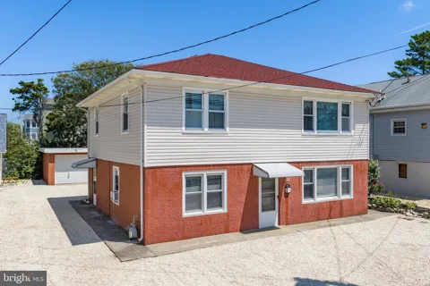 27 19TH STREET
