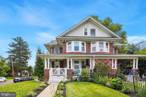 625 E WALNUT STREET