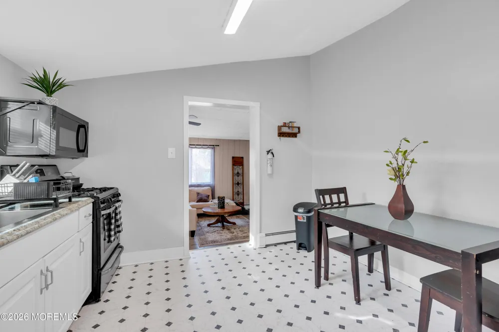 282 Van Pelt Place #3 Long Branch, NJ 07740