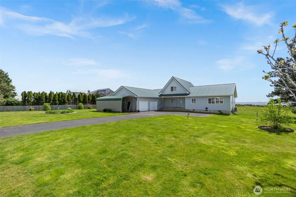3253 Kindered Avenue Tokeland, WA 98590