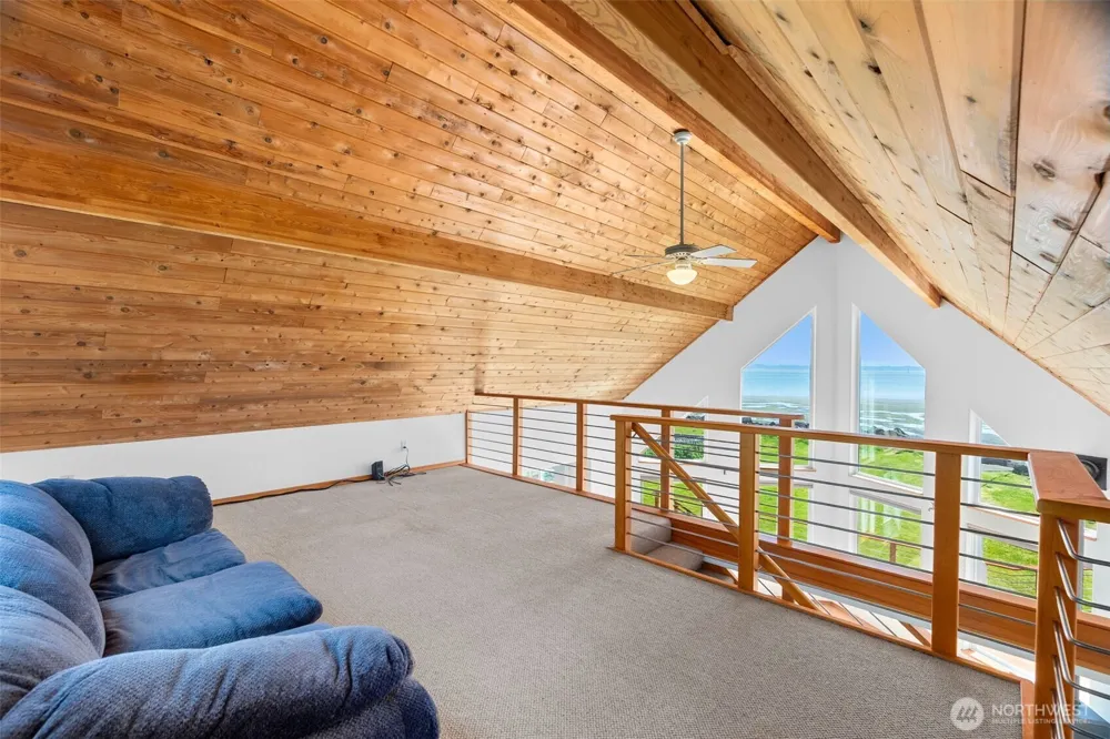 3253 Kindered Avenue Tokeland, WA 98590