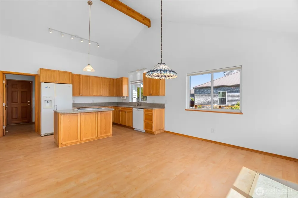 3253 Kindered Avenue Tokeland, WA 98590