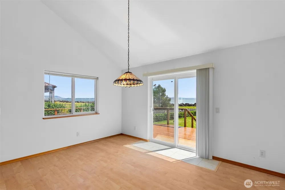 3253 Kindered Avenue Tokeland, WA 98590