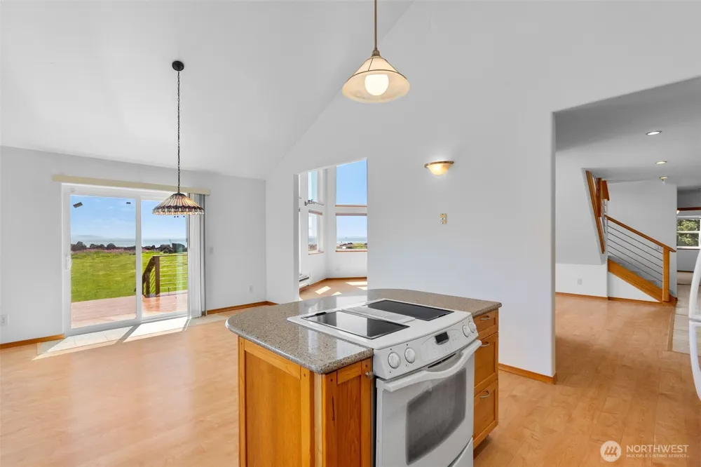 3253 Kindered Avenue Tokeland, WA 98590