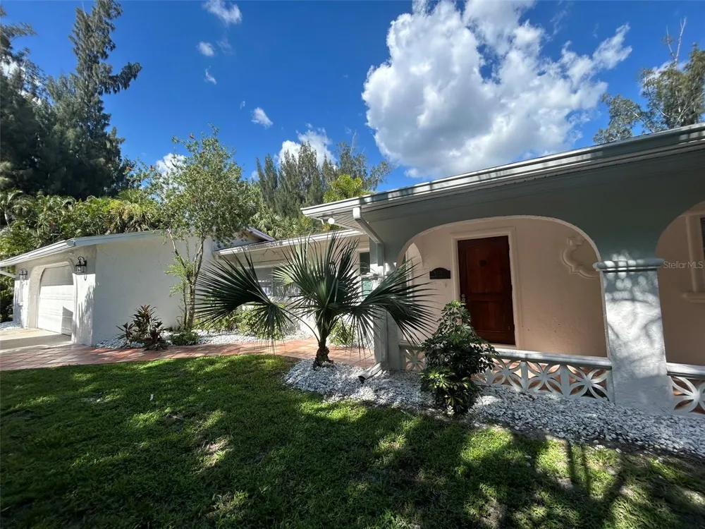115 RIO DE PAZ Port Charlotte, FL 33980