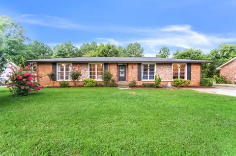 909 Rebel Cir