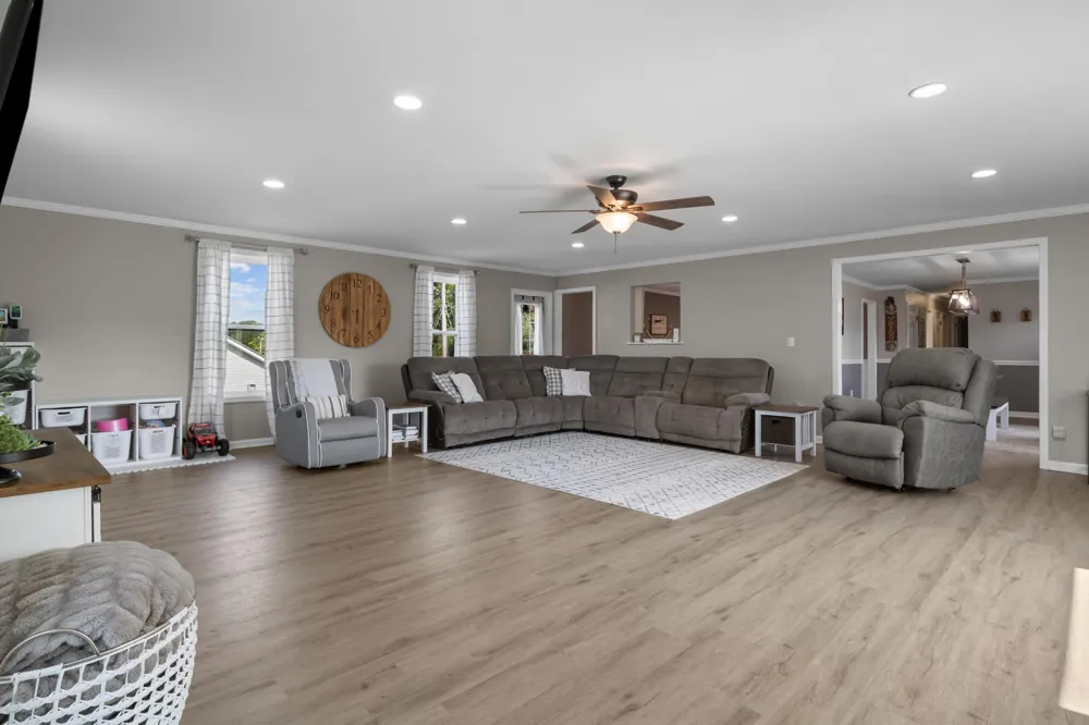 78 Patterson Cir Mc Ewen, TN 37101