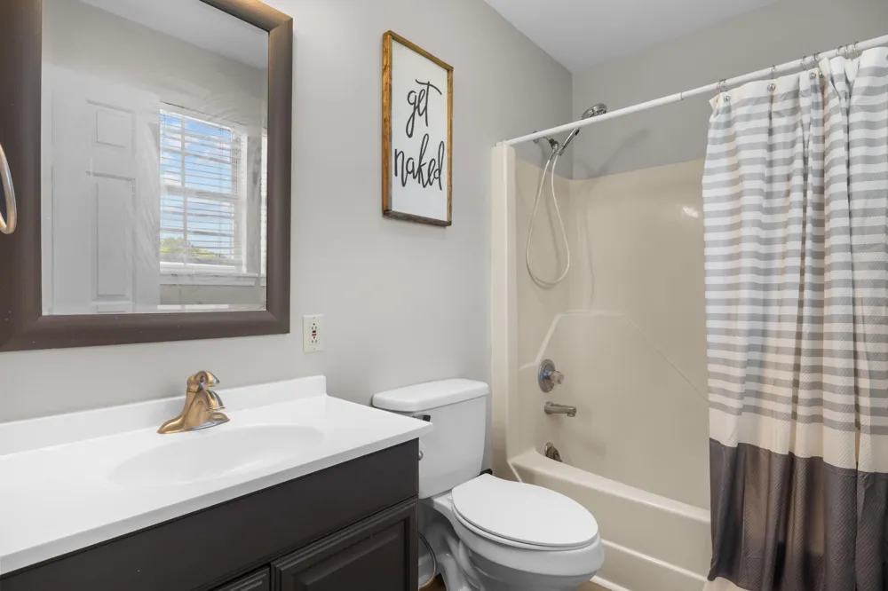 78 Patterson Cir Mc Ewen, TN 37101