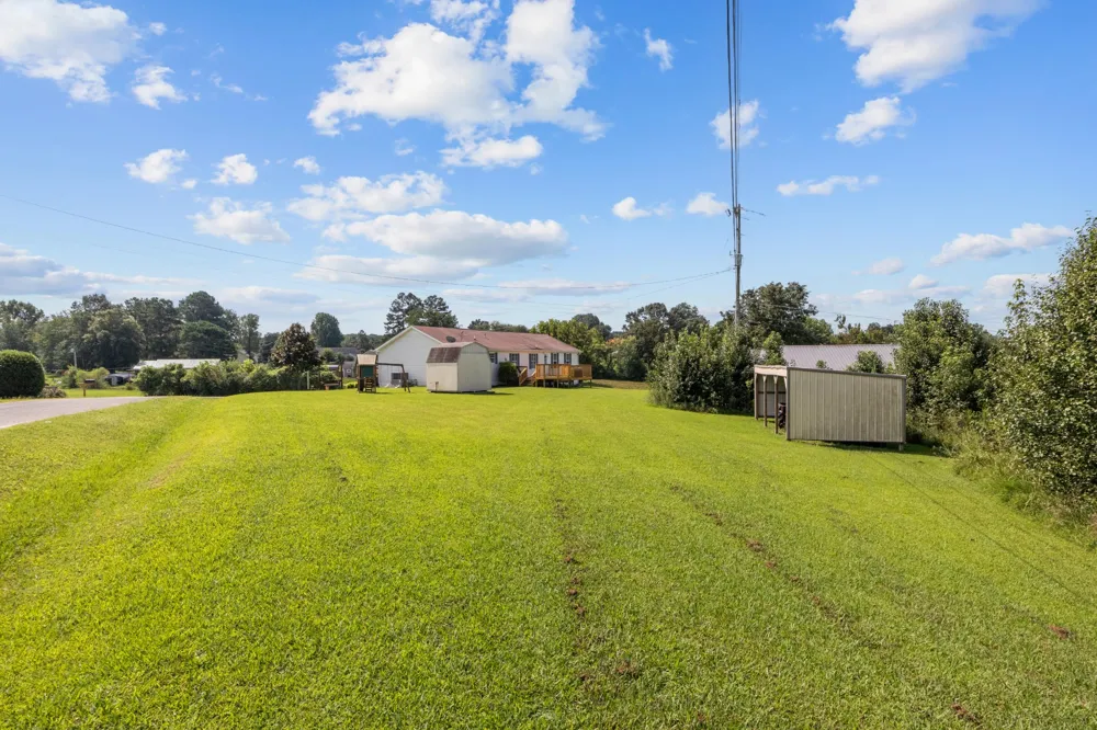 78 Patterson Cir Mc Ewen, TN 37101