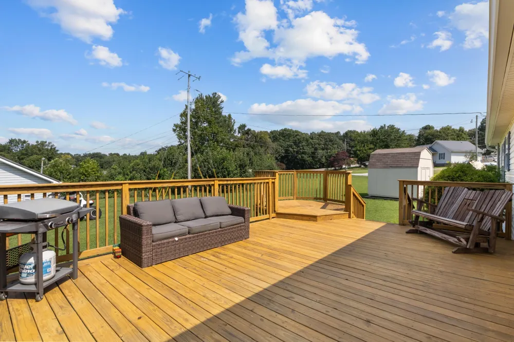 78 Patterson Cir Mc Ewen, TN 37101