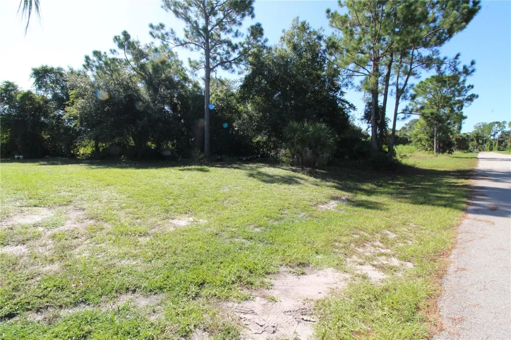 CHAMRADE ROAD North Port, FL 34288