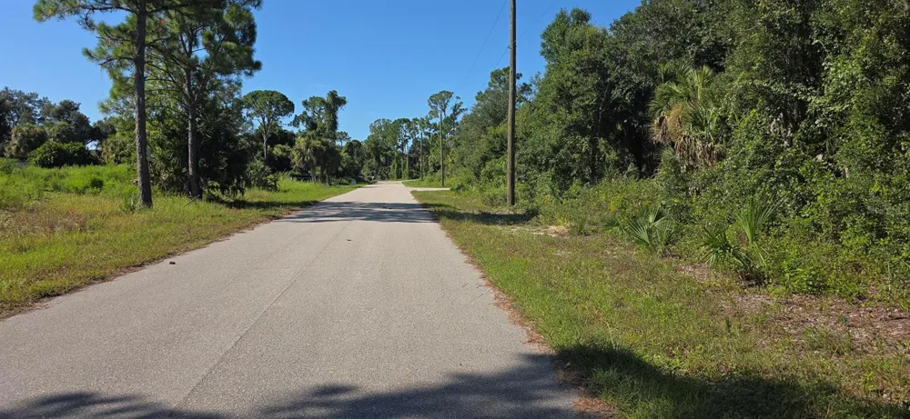 CHAMRADE ROAD North Port, FL 34288