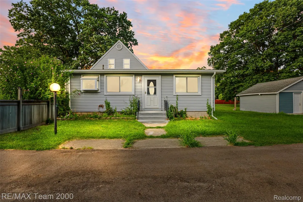 12930 Beech Daly Road Redford Charter Township, MI 48239