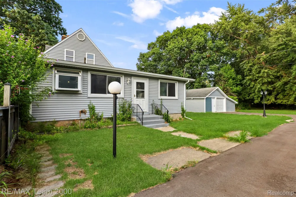 12930 Beech Daly Road Redford Charter Township, MI 48239