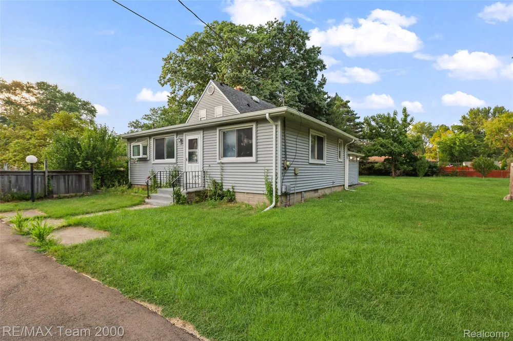 12930 Beech Daly Road Redford Charter Township, MI 48239