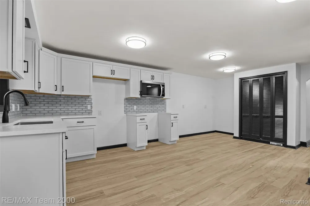 12930 Beech Daly Road Redford Charter Township, MI 48239