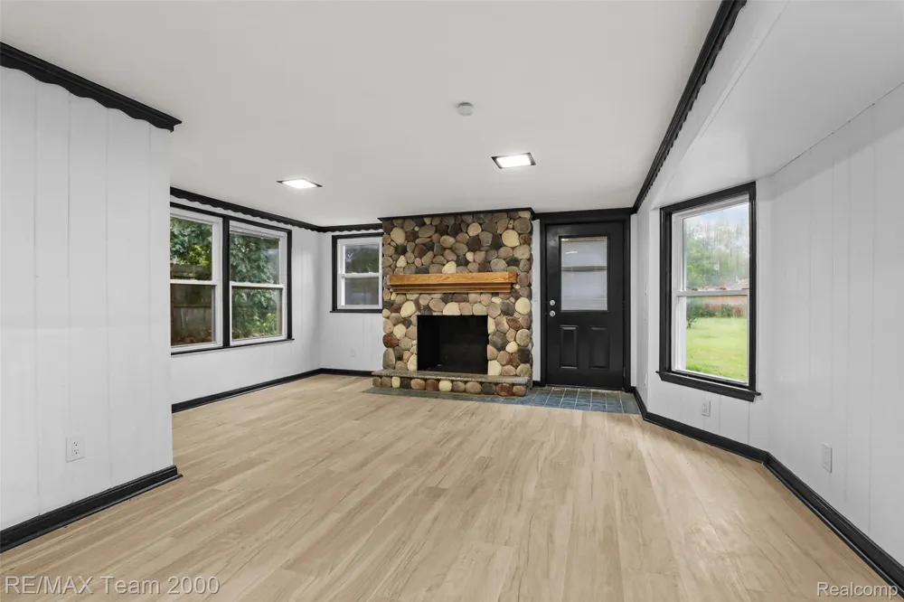 12930 Beech Daly Road Redford Charter Township, MI 48239