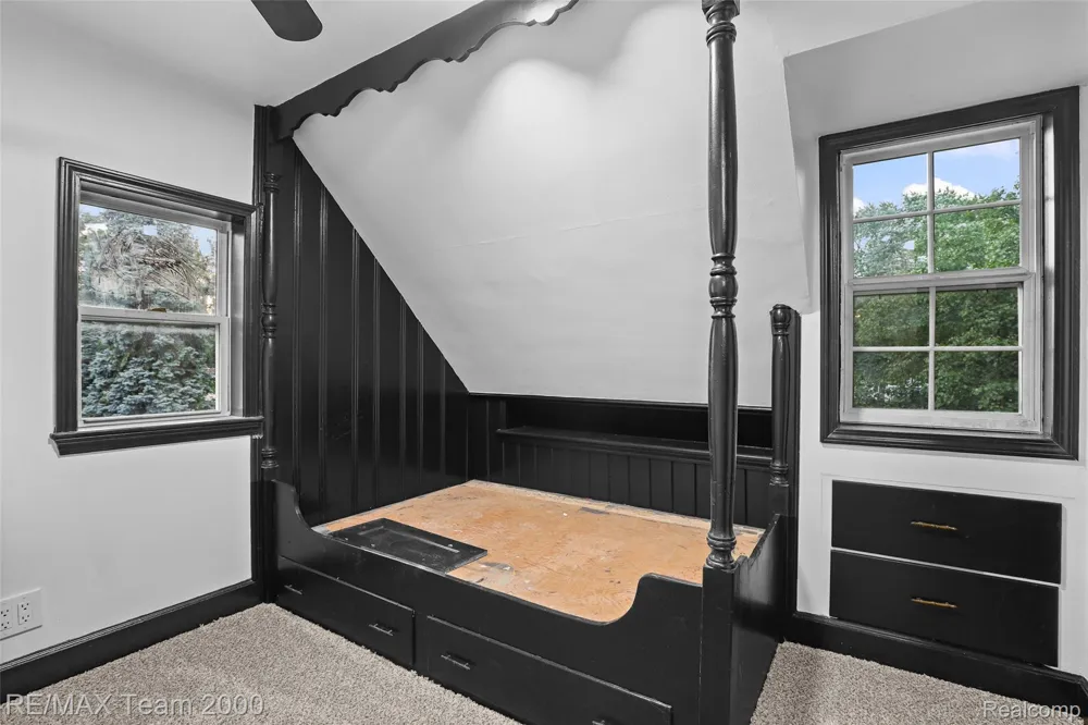 12930 Beech Daly Road Redford Charter Township, MI 48239