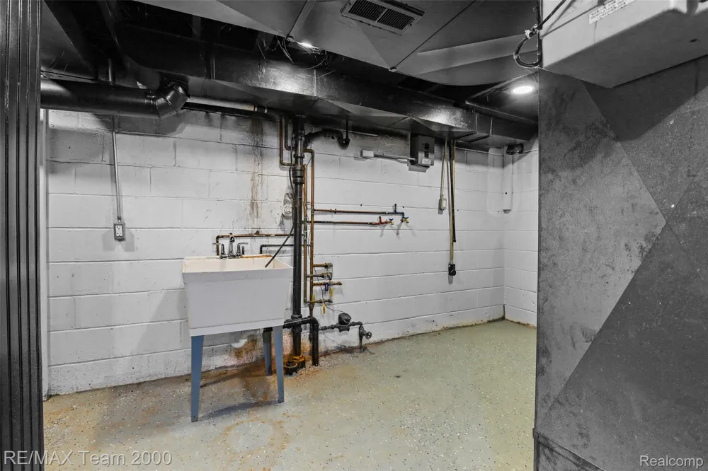 12930 Beech Daly Road Redford Charter Township, MI 48239