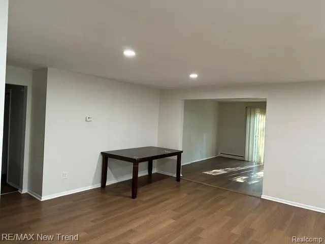 4510 W Maple Road Bloomfield Hills City, MI 48301