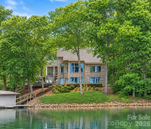 1075 Lakefront Woods Drive