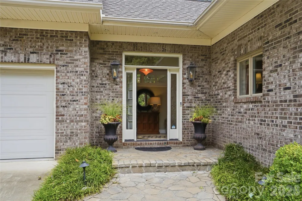 1075 Lakefront Woods Drive Belmont, NC 28012