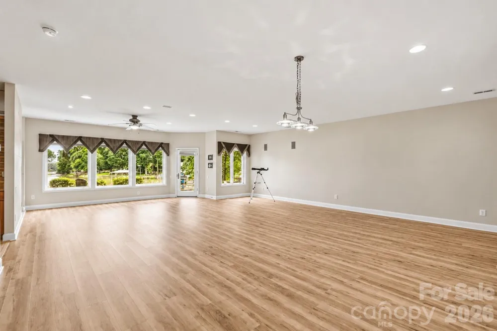 1075 Lakefront Woods Drive Belmont, NC 28012