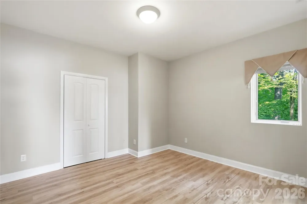1075 Lakefront Woods Drive Belmont, NC 28012