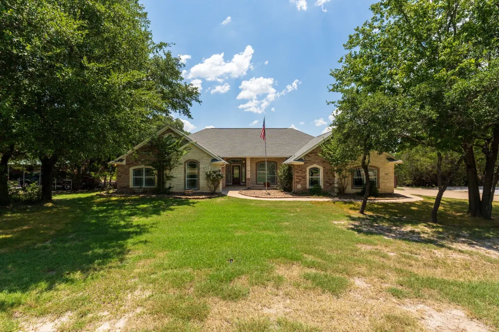 901 County Road 3150 Kempner, TX 76539