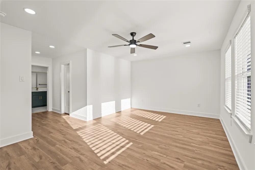1912 Schweikhardt Street Houston, TX 77020