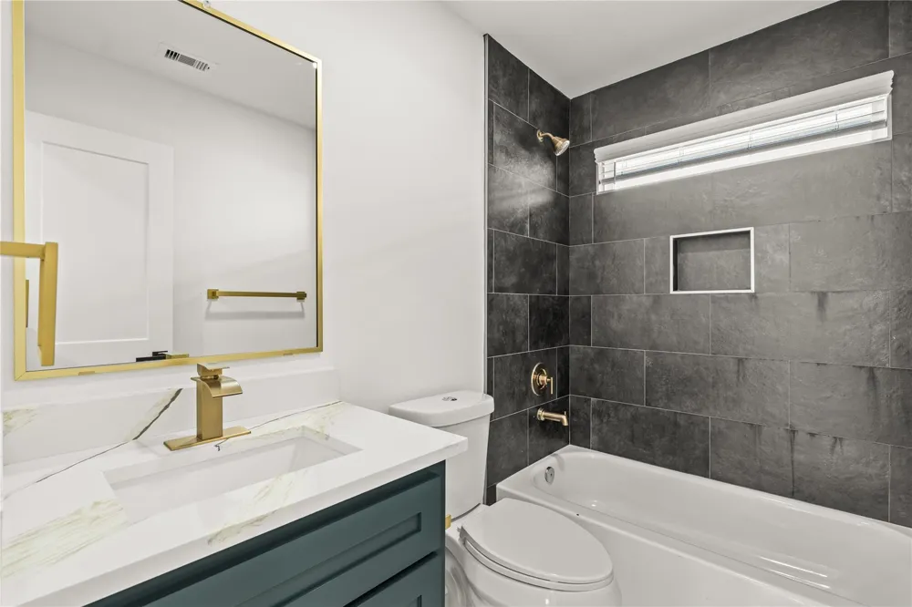 1912 Schweikhardt Street Houston, TX 77020