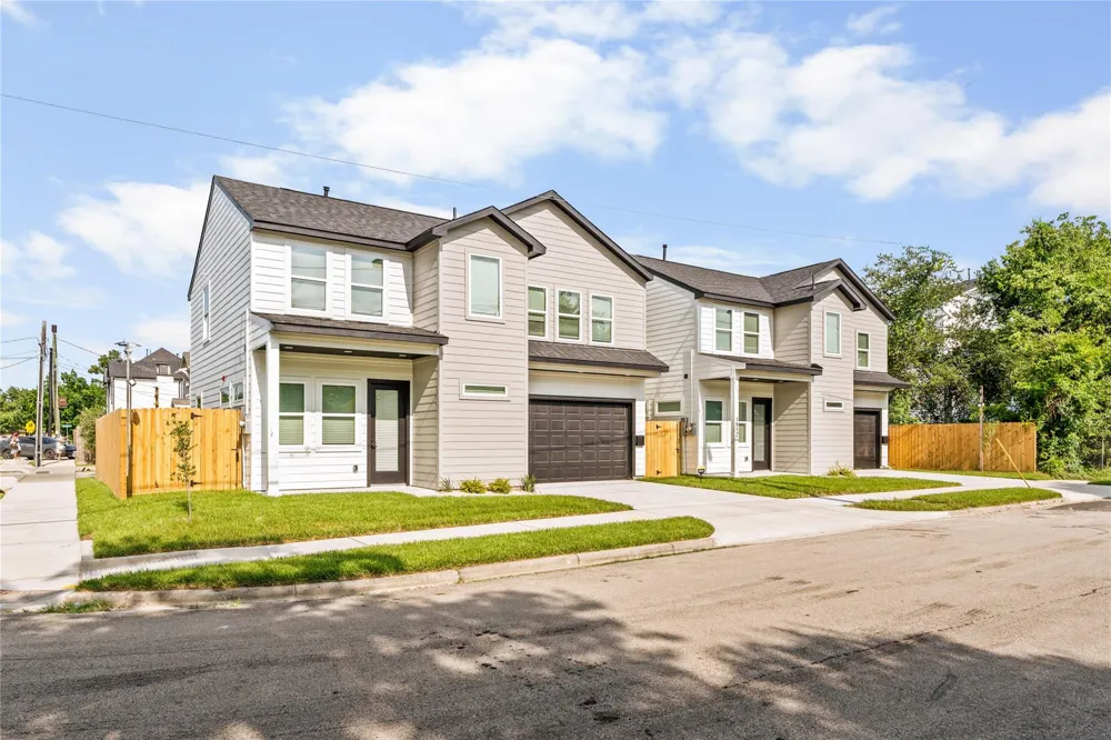 1912 Schweikhardt Street Houston, TX 77020