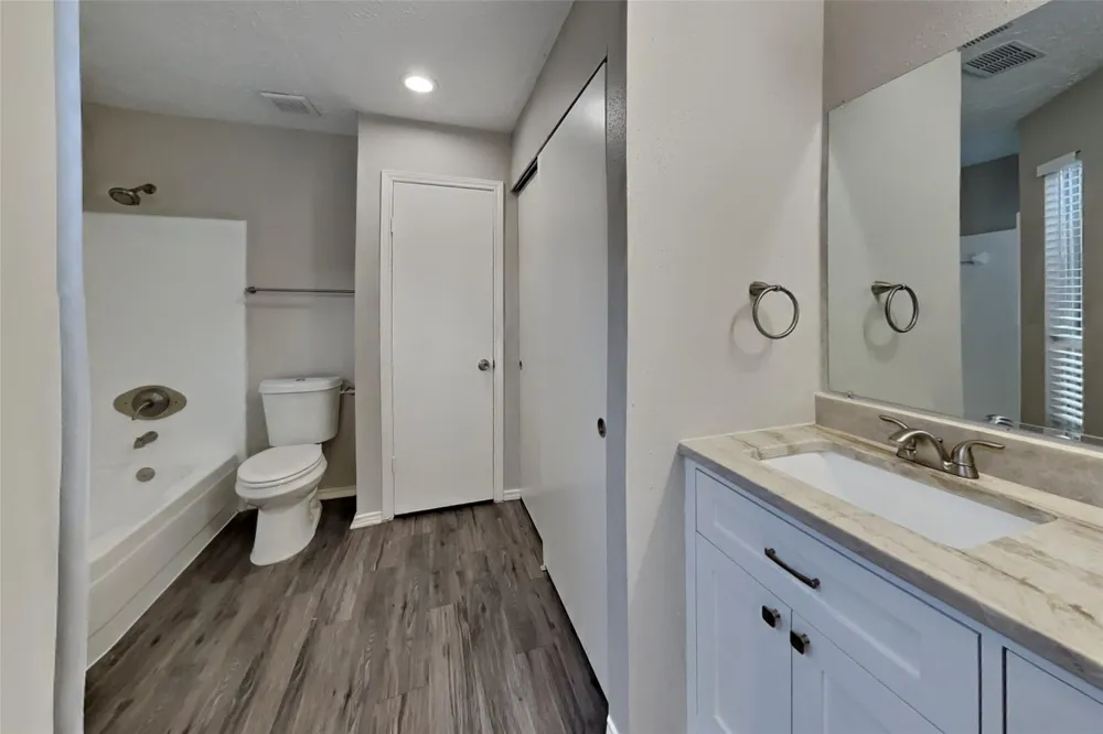 11831 Oakner Drive Tomball, TX 77377