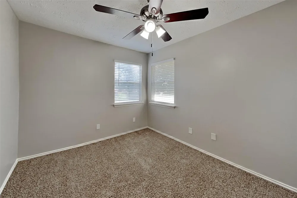 11831 Oakner Drive Tomball, TX 77377