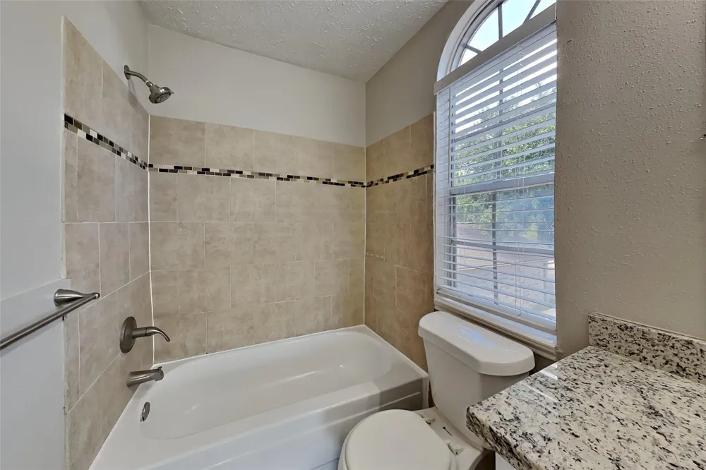 11831 Oakner Drive Tomball, TX 77377