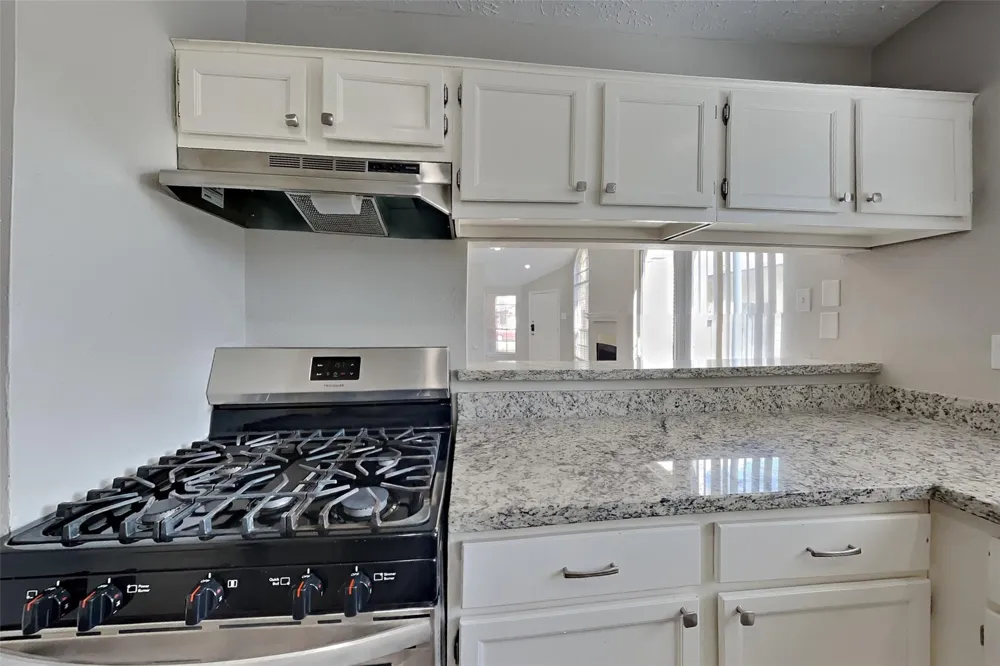 11831 Oakner Drive Tomball, TX 77377