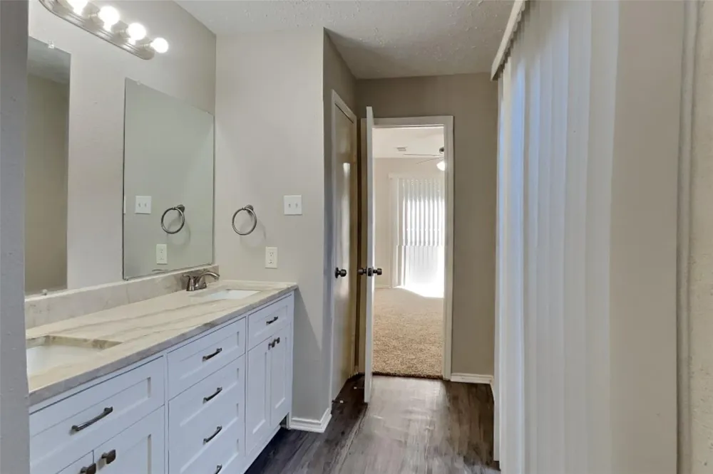 11831 Oakner Drive Tomball, TX 77377