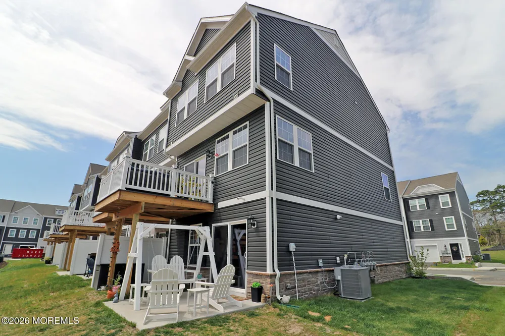 16 Baybreeze Drive Waretown, NJ 08758