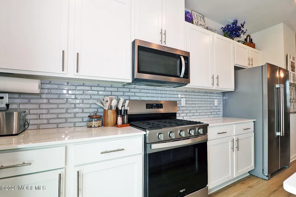 16 Baybreeze Drive Waretown, NJ 08758
