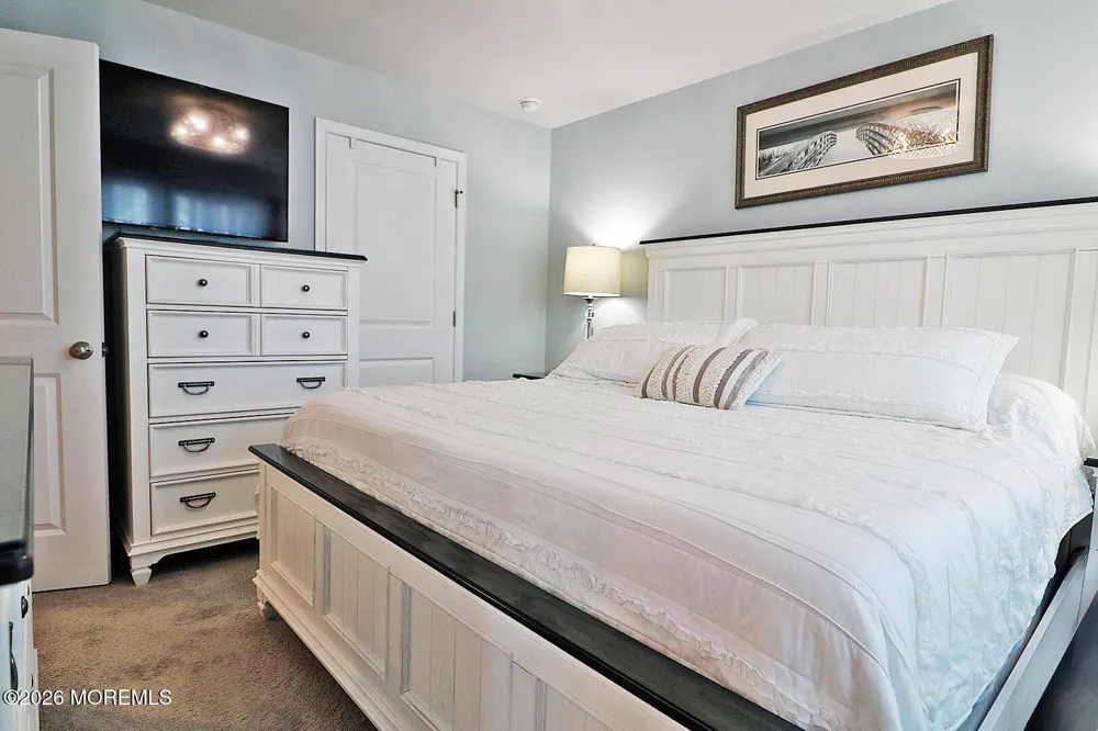 16 Baybreeze Drive Waretown, NJ 08758