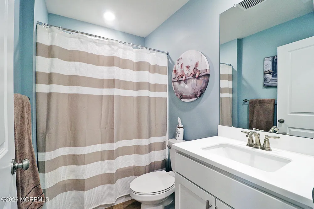 16 Baybreeze Drive Waretown, NJ 08758