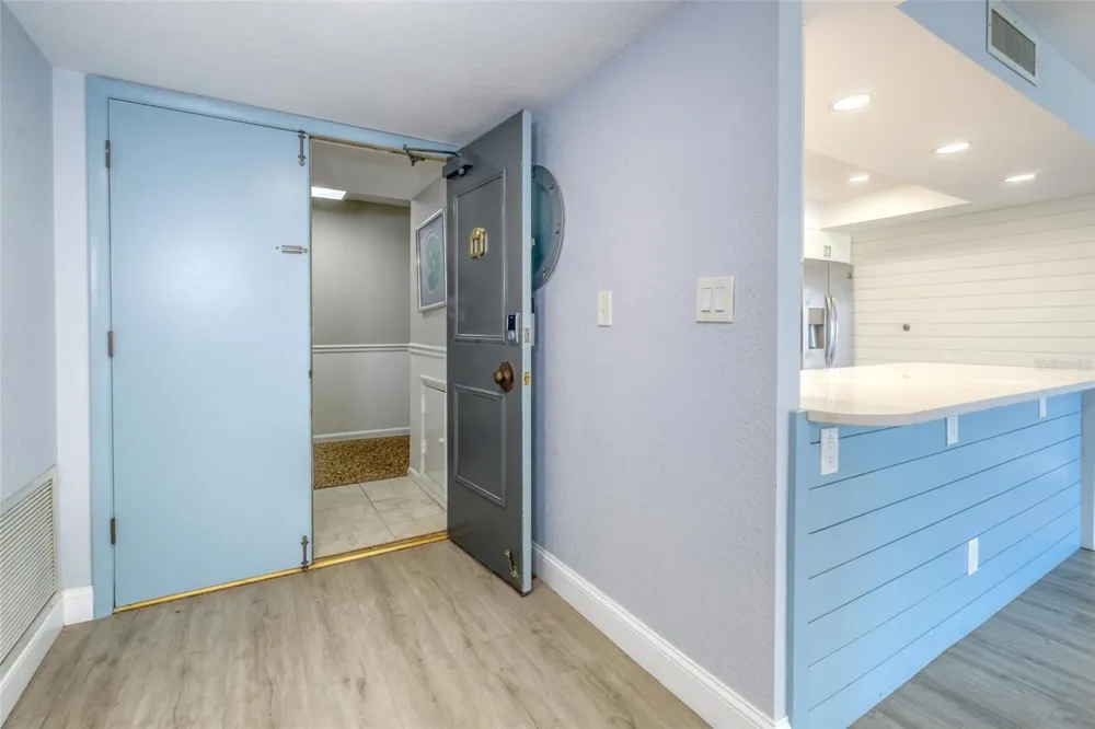 220 BELLEVIEW BOULEVARD #812 Belleair, FL 33756