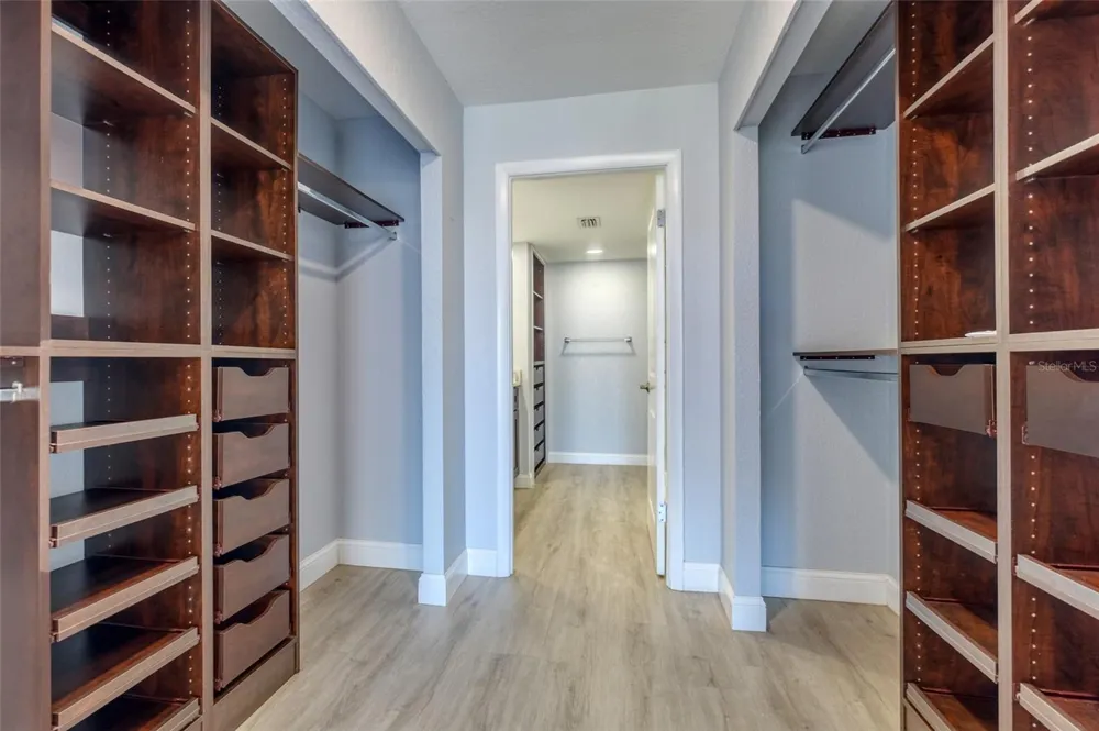 220 BELLEVIEW BOULEVARD #812 Belleair, FL 33756