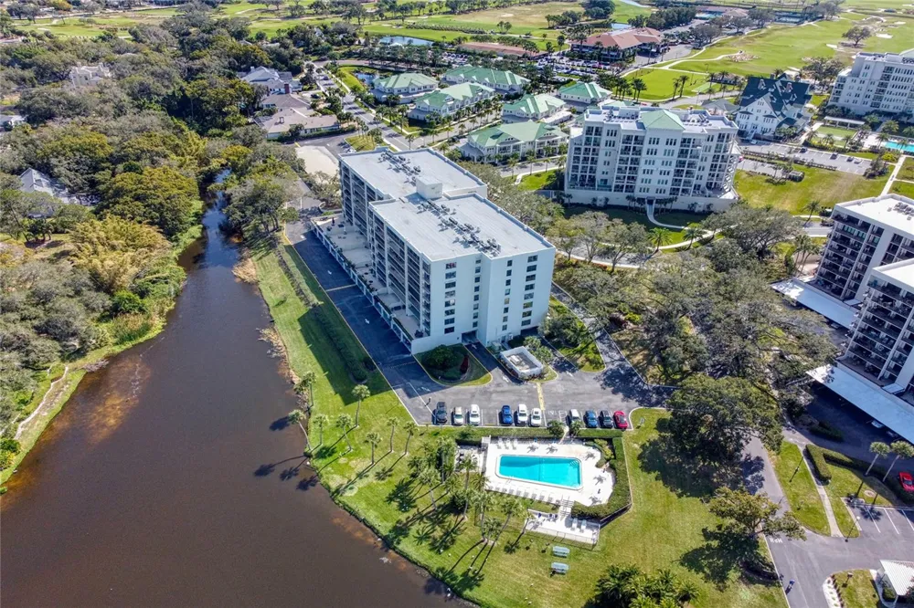 220 BELLEVIEW BOULEVARD #812 Belleair, FL 33756