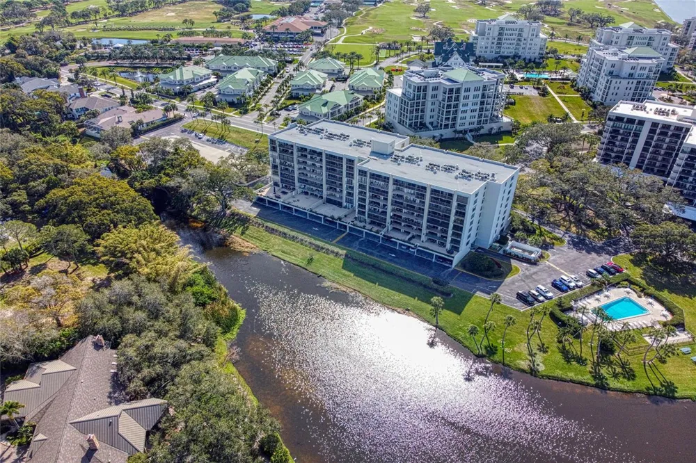 220 BELLEVIEW BOULEVARD #812 Belleair, FL 33756