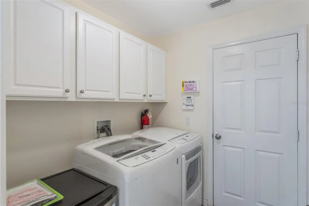 5389 WATERVISTA DRIVE Orlando, FL 32821