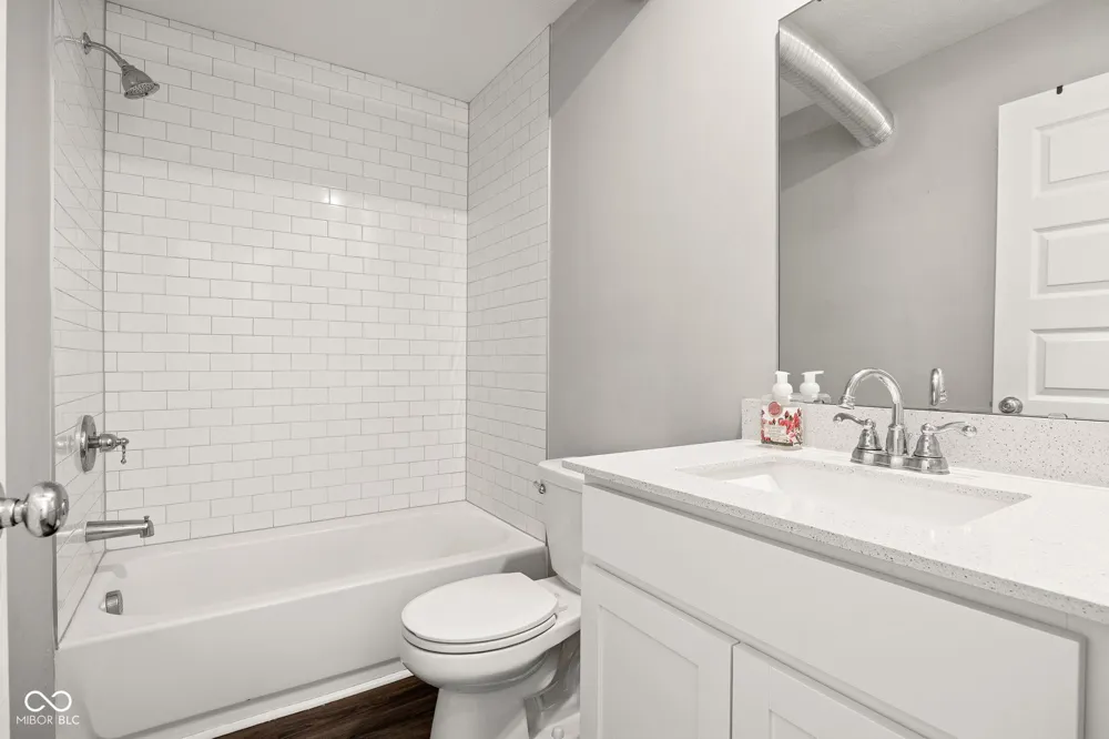 17260 Hamby Avenue Noblesville, IN 46062